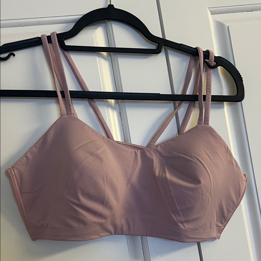 Women’s Lululemon bra